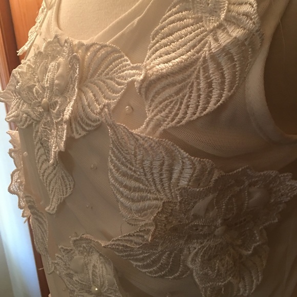 Pretty Angel White Dress S, sheer with Embroidery - Picture 10 of 11